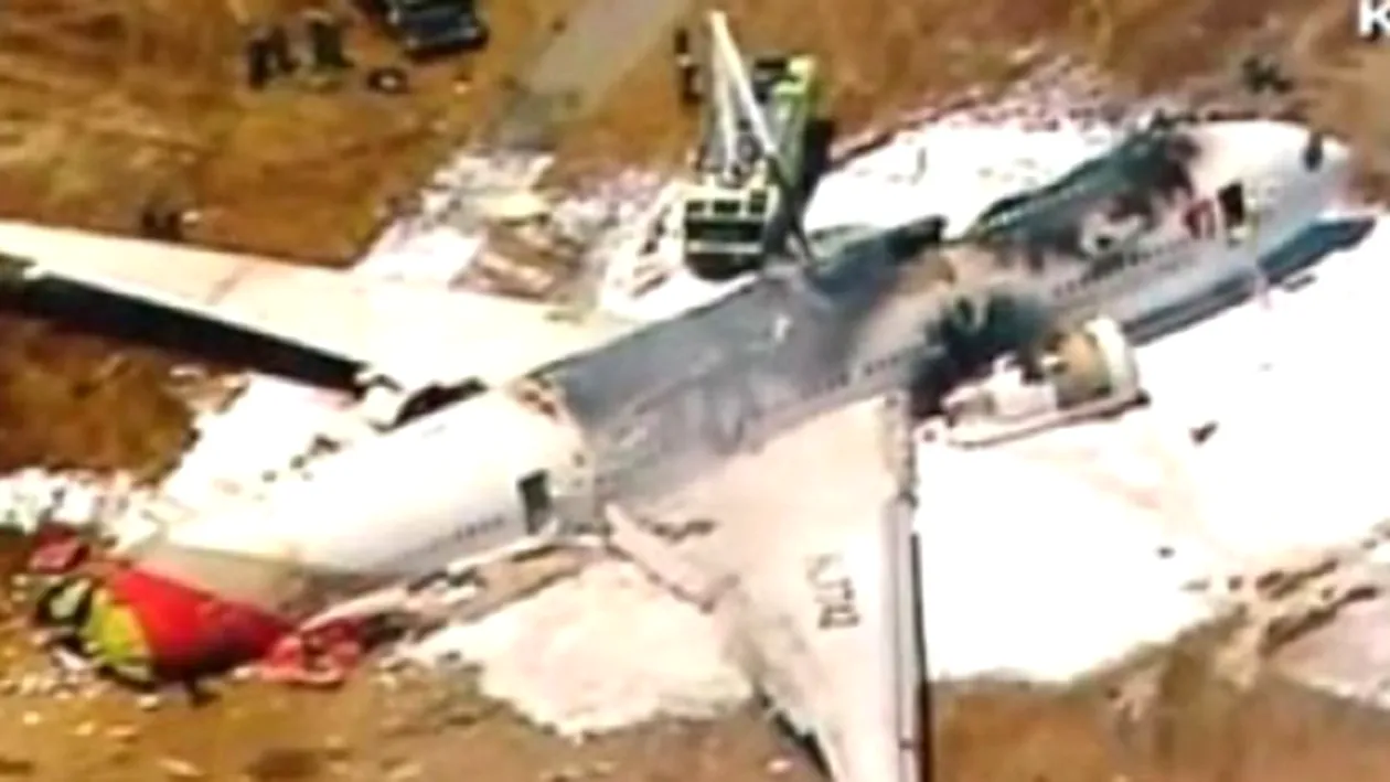 Tragedie aviatică în SUA! Un Boeing 777 s-a prăbuşit pe aeroportul din San Francisco