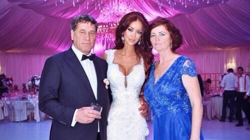 Momente extrem de emoţionante! Grav bolnav, tatăl Biancăi Drăguşanu şi-a văzut în sfârşit nepoţica!