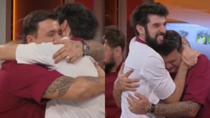 Triplă eliminare la Chefi la cuțite. Ce s-a întâmplat cu Florinel? Gestul lui Richard l-a făcut să plângă în hohote