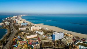 Fiecare stațiune cu regulile ei! Unde este obligatorie masca în Mamaia, Costinești, Vama Veche și Eforie