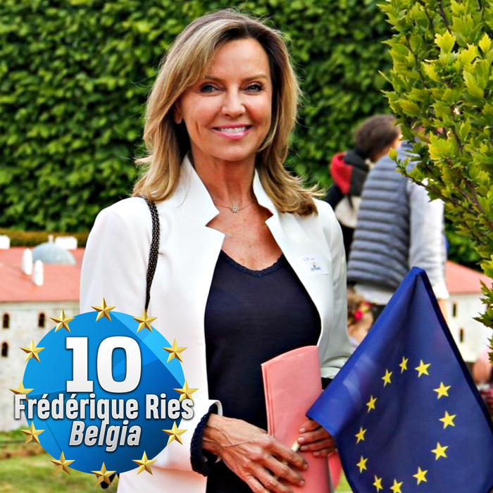 Ele sunt cele mai sexy europarlamentare! Ce loc ocupă singura româncă din Top 20