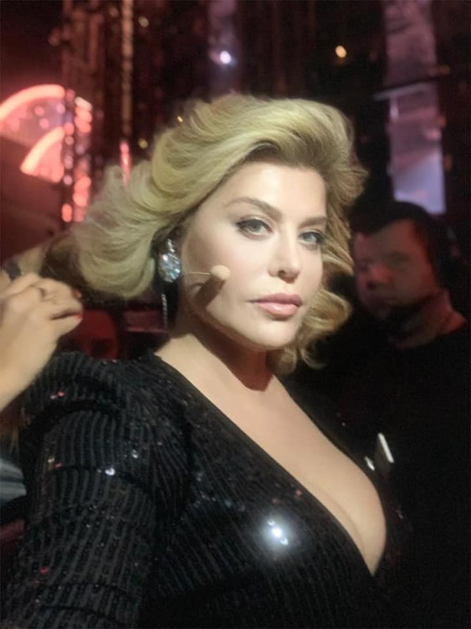 Loredana Groza, cu celulita la vedere, într-un hotel din Dubai: „Ai pierdut noțiunea realității”
