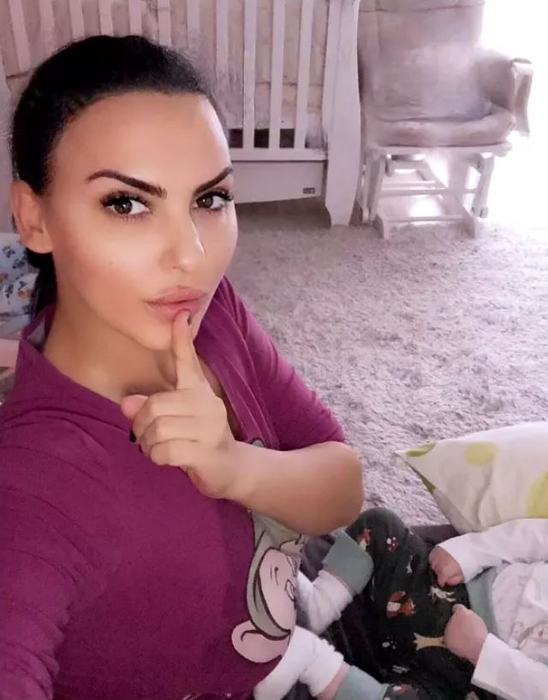Cum arată casa în care locuiesc Ștefan Bănică Jr. și Lavinia Pârva. Vila din București are o curte impresionantă cu piscină