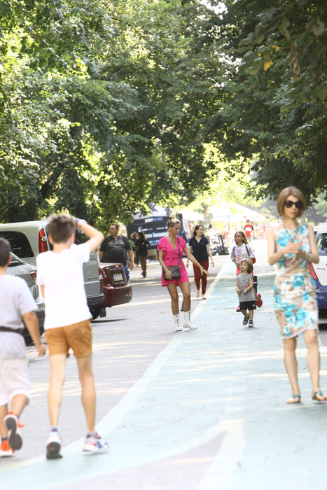 Andreea Bănică a încheiat vizita în parc și se retrage spre casă
