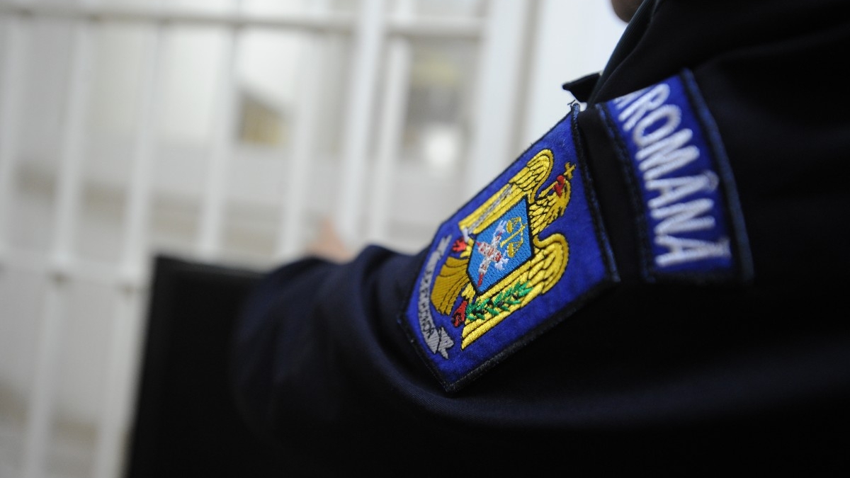 Situație neobișnuită la Bârlad. Un bărbat s-a ales cu două mandate de arestare, în 48 de ore