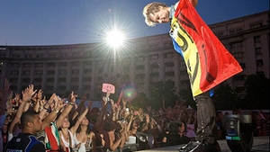 VIDEO Bon Jovi, indragostit de publicul roman: "A inceput concertul cu o ora mai devreme si voia sa mai stea o ora peste program"