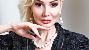 Faimoasa scriitoare Ioana Lee, răpită de un taximetrist, în America!
