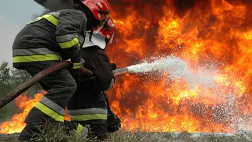 INCENDIU DEVASTATOR! Tineri arsi de vii intr-un club din centrul Capitalei: Au murit 27 de oameni