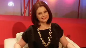 CORINA DĂNILĂ  a împlinit 45 de ani! Cum arată acum actriţa 