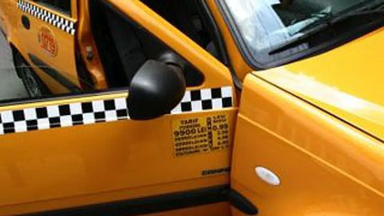 Un taximetrist din Iasi a fost injungiat de o tanara care i-a furat masina!