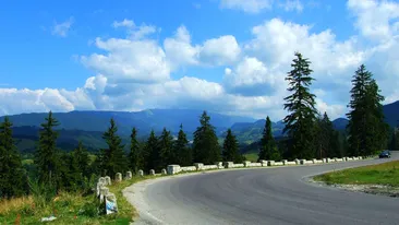 Șoseaua din România care te face să uiți de Transalpina și de Transfăgărășan! Prea puțini turiști o cunosc, dar este unică în țara noastră