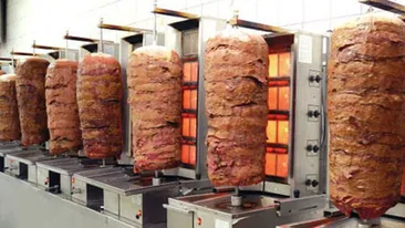 Inventatorul şaormei a murit! Află aici povestea de succes al lui Kadir Nurman