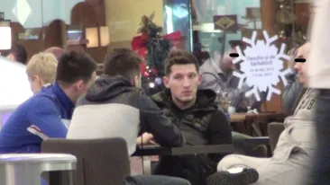 Iubitul Danielei Crudu s-a plimbat aiurea prin mall! Le-a plans masa lui Nila si prietenilor lui!