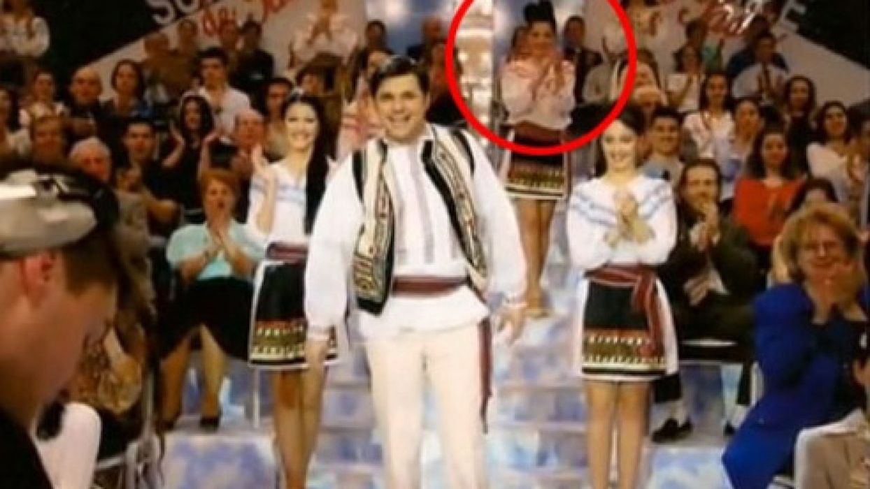 Primul job în televiziune pentru Corina Caragea a fost la “Surprize, Surprize”, dar a demisionat după 3 luni. Ce i-a spus Andreea Marin, fosta ei șefă, înainte să plece
