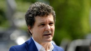 Cum s-a infectat Nicușor Dan cu COVID. “Sunt un om de știință” + Ce spune despre imunizare