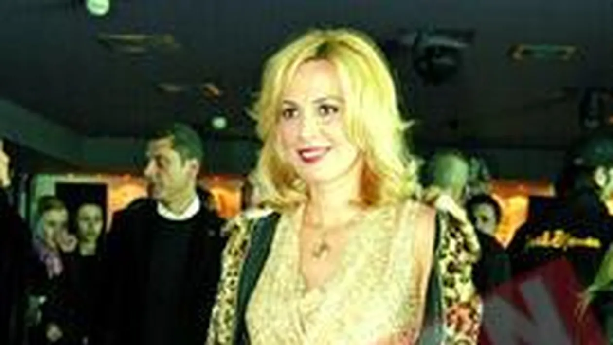 Dana Savuica are creierul prea mic