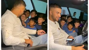 Modestie ieșită din comun! Gestul făcut de Culiță Sterp, după ce mai mulți copii s-au strâns lângă mașina lui: „Vă dau...”. VIDEO