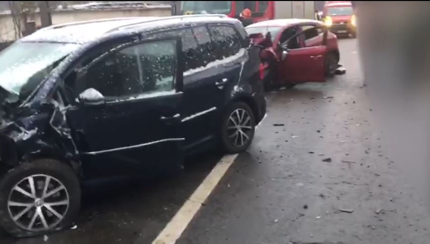 Tragedie pe o șosea din Bacău! O tânără și fiul ei de 5 ani au fost uciși în drum spre hramul unei biserici FOTO