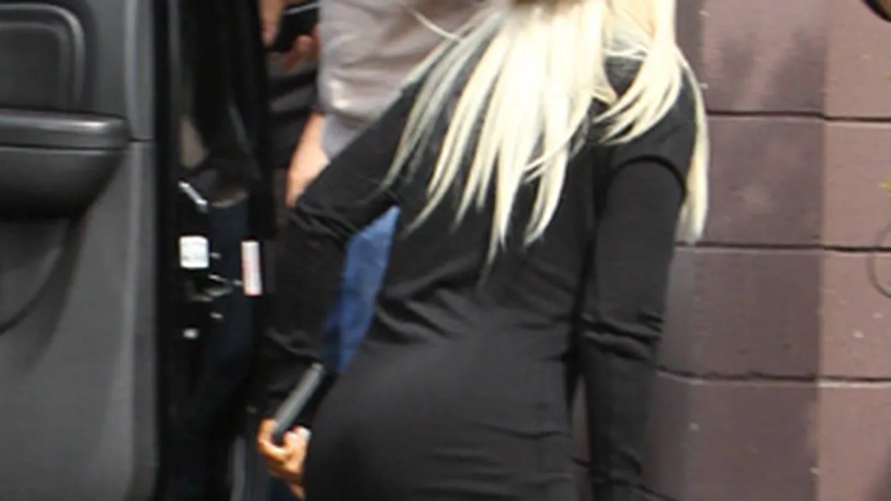 Aguilera face parada cu celulita