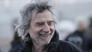 Un mare regizor de la Hollywood a murit! Paramedicii au încercat minute în şir să-l resusciteze