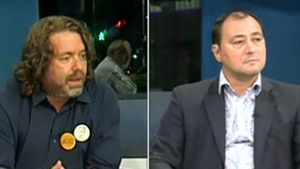 Circ în platoul B1! Un politician a fost luat la bătaie într-o emisiune
