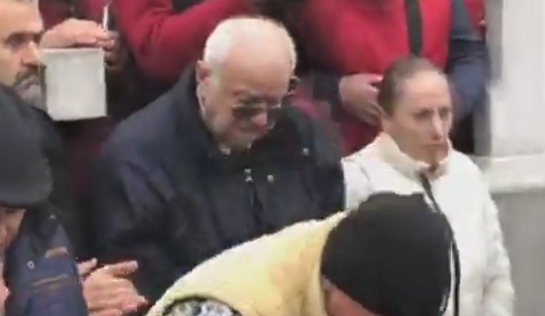 Alexandru Arşinel a plâns în hohote