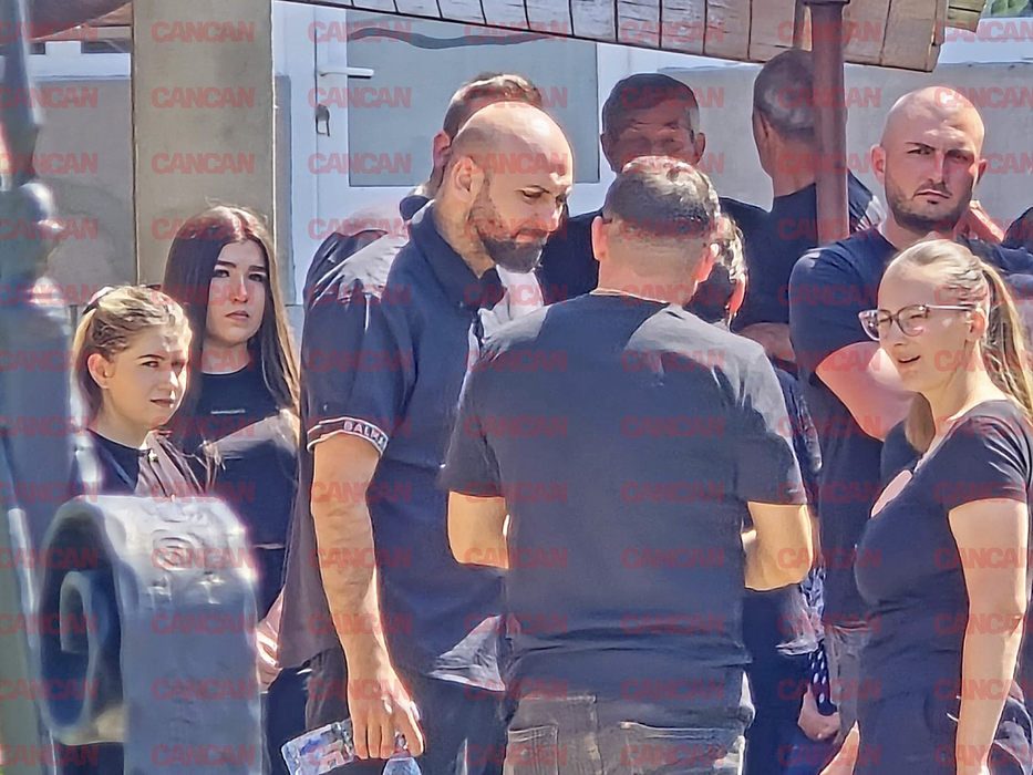 Alex Marcu a cedat la înmormântarea Teodorei! Bărbatul e transfigurat de durere, nu îl mai recunoști