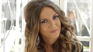 ADELA POPESCU se externează marţi din spital, la trei zile de la naştere. Cum îl va chema pe bebeluş