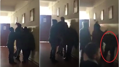VIDEO / Un elev a fost snopit cu pumnii şi picioarele de trei femei pe holul unei şcoli din Constanţa! Cum se simte după ce a ajuns la spital şi de la ce a pornit totul