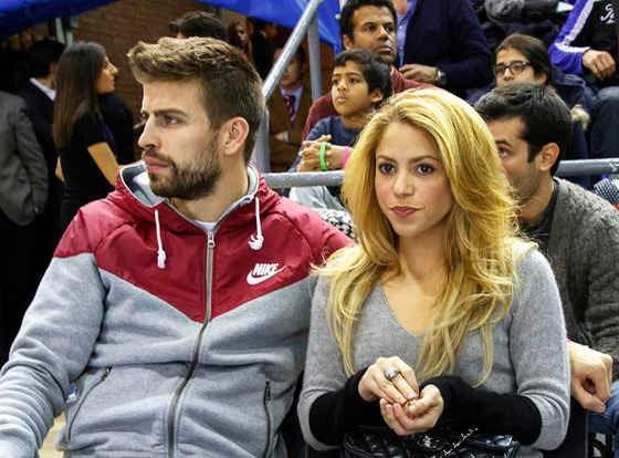 Au spulberat toate zvonurile! Cum au fost filmaţi Shakira şi Pique, în faţa casei lor! Au făcut asta în public VIDEO