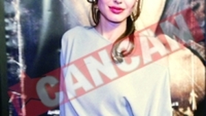 Angelina s-a dat de gol