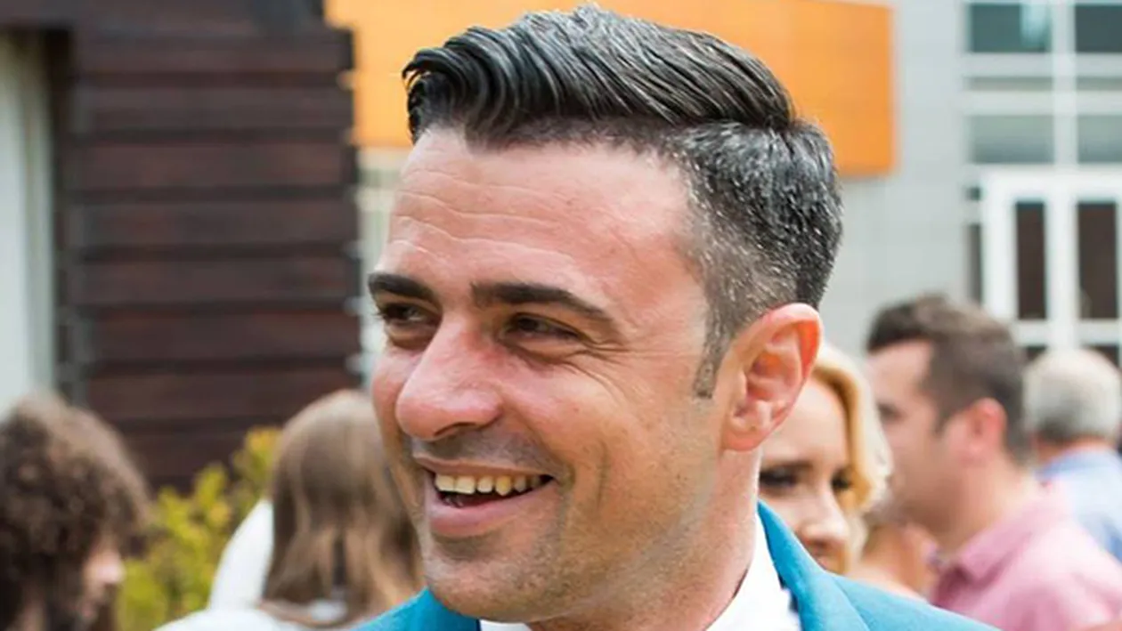 Scene lesbi in noul clip Vunk Iubeste-ma de tot VIDEO