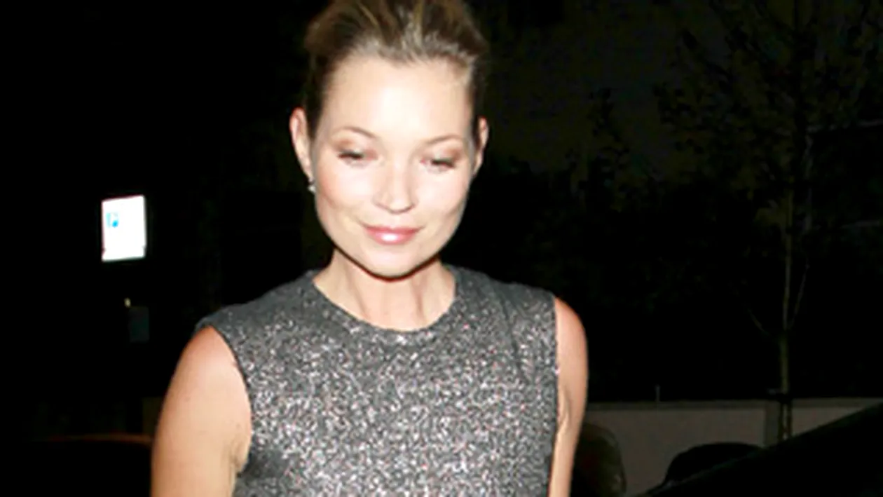 Kate Moss e pretioasa - o statuie cu ea, vanduta la licitatie cu o suma impresionanta