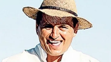 Fiica lui Nea Mărin de la Serviţi, vă rog! l-a dat pe spate pe Măruţă cu frumuseţea ei. Crezi că seamănă cu zbirul vedetelor?