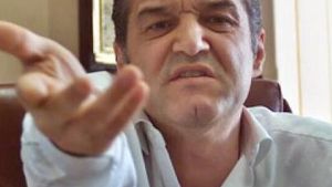 Gigi Becali, certat de judecatori ca nu s-a prezentat la audieri in dosarul “MApN”. “Sa motiveze lipsa de la proces”