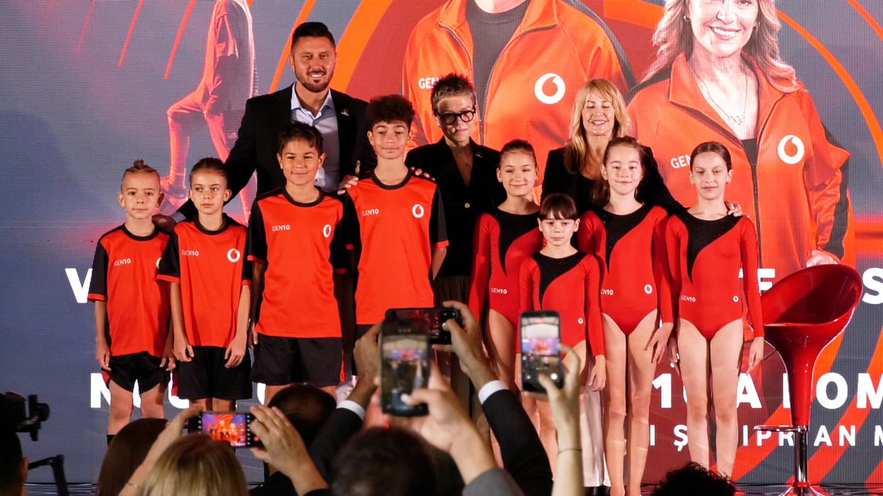 Vodafone lansează GEN10 și caută următoarea generație de campioni a României alături de Nadia Comăneci și Ciprian Marica