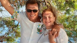 Nea Mărin și soția, prima poză din salonul spitalului în care sunt tratați împotriva noului coronavirus. Detaliul care a atras atenția tuturor