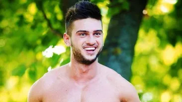 Imaginile astea vor deveni biblie pentru barbati! Dorian Popa s-a dezbracat de secrete si te invata cum sa devii sexy ca el