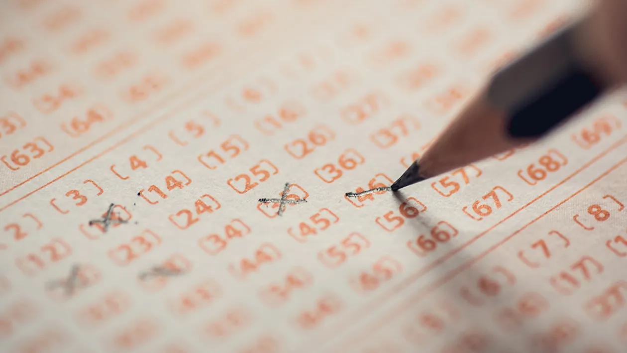 O femeie care a câștigat peste 30 de milioane de euro la loto a fost găsită moartă în casă. Donase aproape jumătate din bani cauzelor caritabile