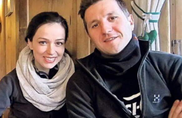 Andi Moisescu și Olivia Steer. Sursă foto: Facebook