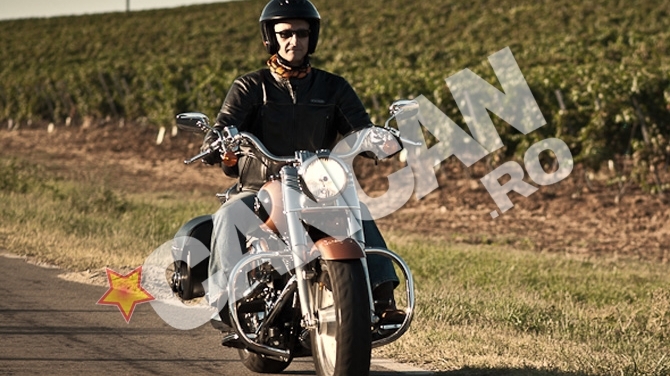 Un chirurg din Timisoara a dat o avere pe motocicleta-vedeta din "Terminator 2"