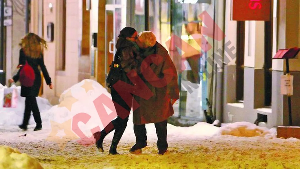 S-au giugiulit in fata cafenelei