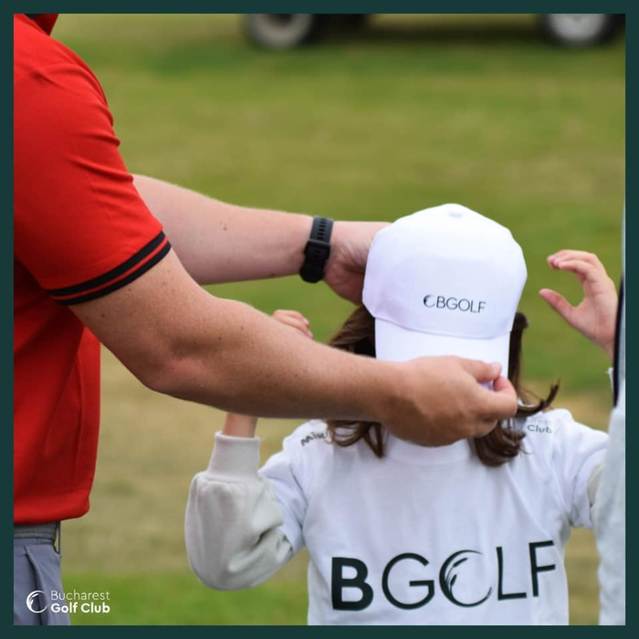 Și în România, golful prinde aripi. BUCHAREST.GOLF este unul dintre cluburile unde pasionații de golf își pot urma visul