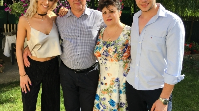 ”Părinţii mei au…!” ALINA EREMIA  a făcut anunţul