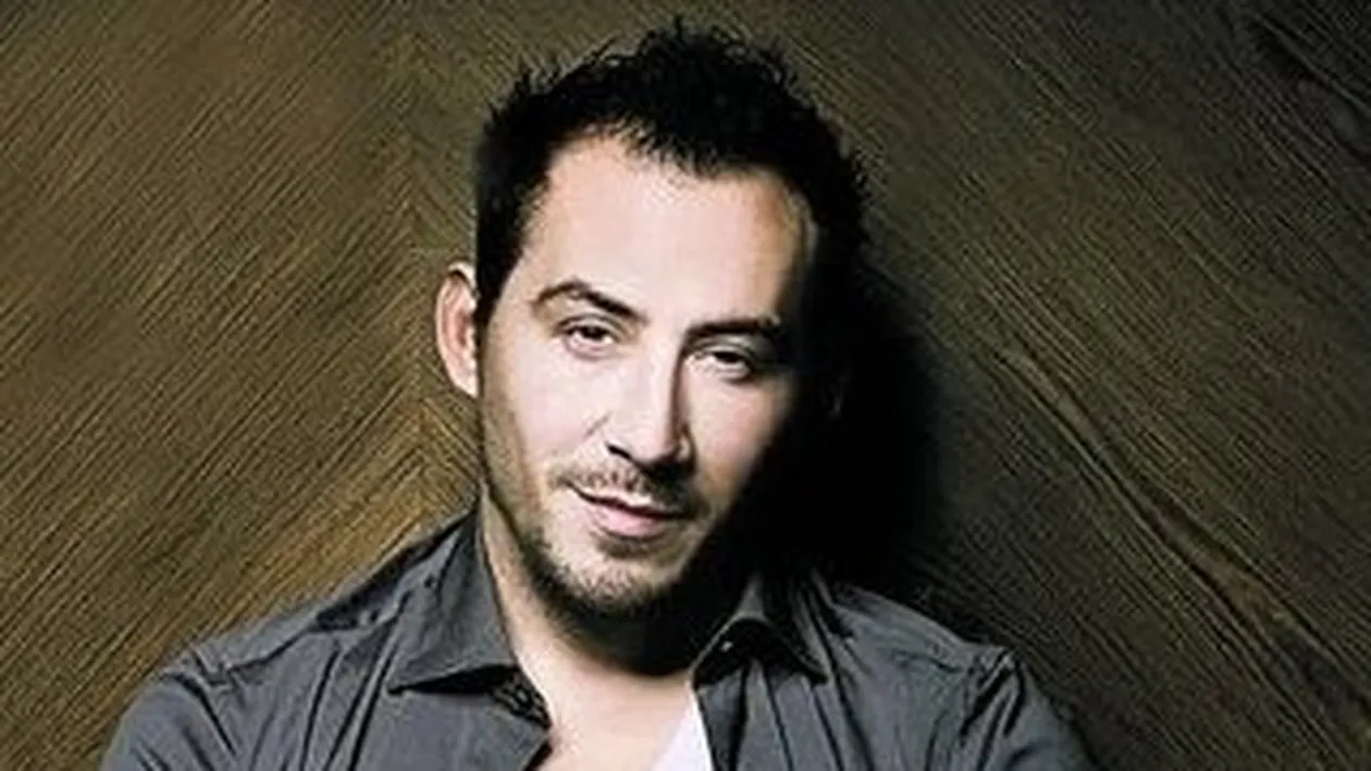 Stefan Stan a fost obligat in stil mafiot sa interpreteze aceeasi melodie trei ore. A cantat cu sabia la gat la o nunta de romi