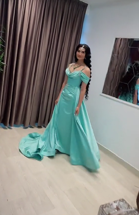 Anabela, prințesa țiganilor, și-a sărbătorit majoratul pe lux și opulență/ Sursa foto: Captură TikTok