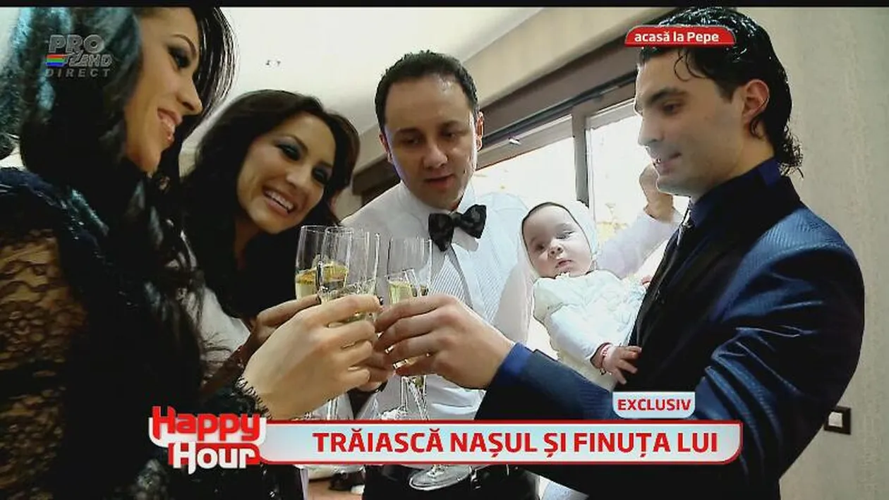 Imagini în premieră de la botezul fiicei lui Pepe! Vezi cum s-a comportat micuţa în biserică şi cum au creştinat-o naşii!