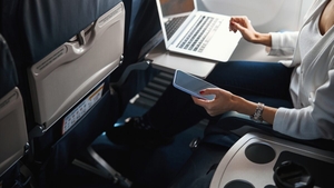 Internet gratuit în avioane. Compania care va oferi în curând această facilitate