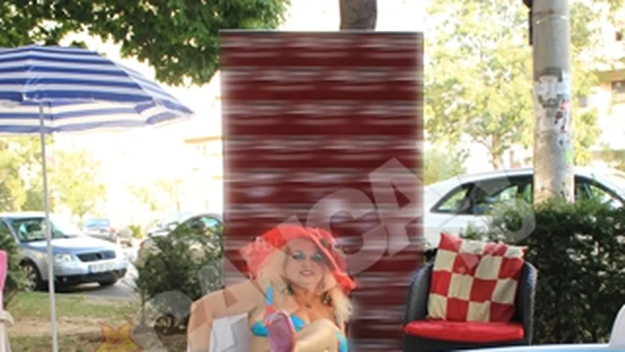 Pensionara porno s-a balacit in centrul Capitalei! Le-a incalzit piscina lui Sanzi si Pamelei de Romania