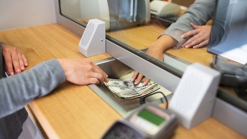 Curs valutar 8 mai 2019. Ce s-a întâmplat cu leul în această dimineață. Cât e 1 EURO